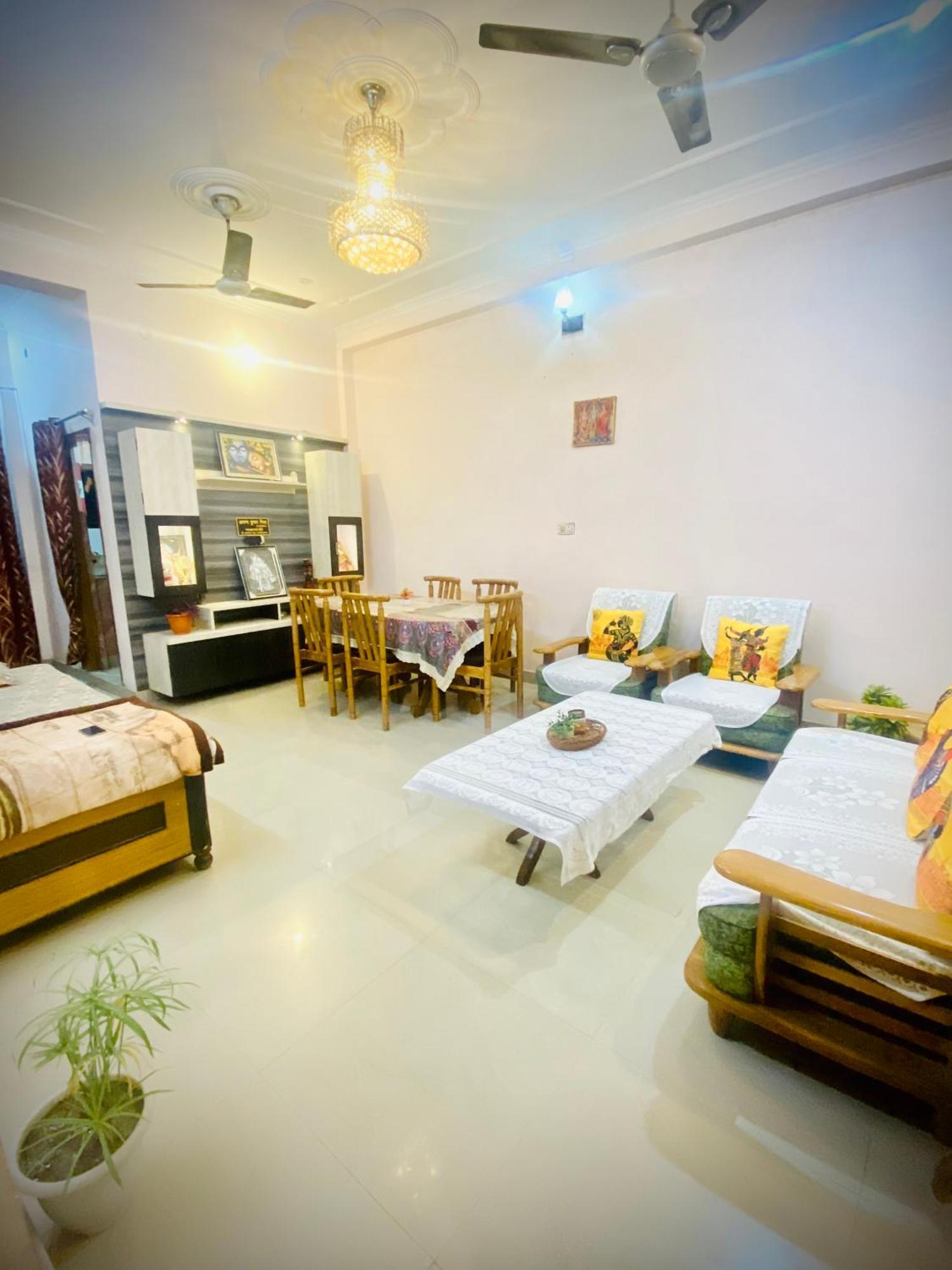 Rudra_Homestay バラナシ エクステリア 写真