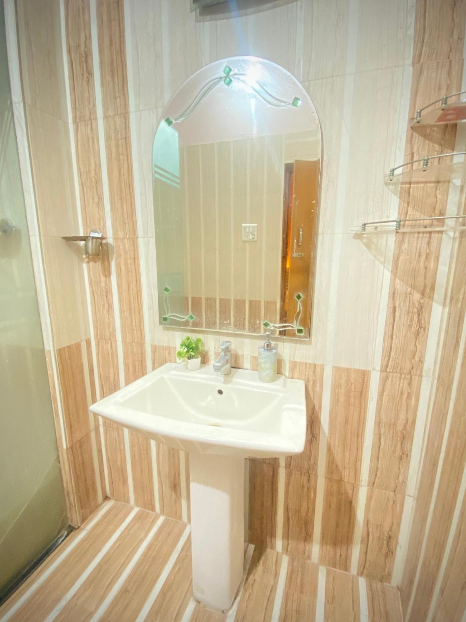 Rudra_Homestay バラナシ エクステリア 写真