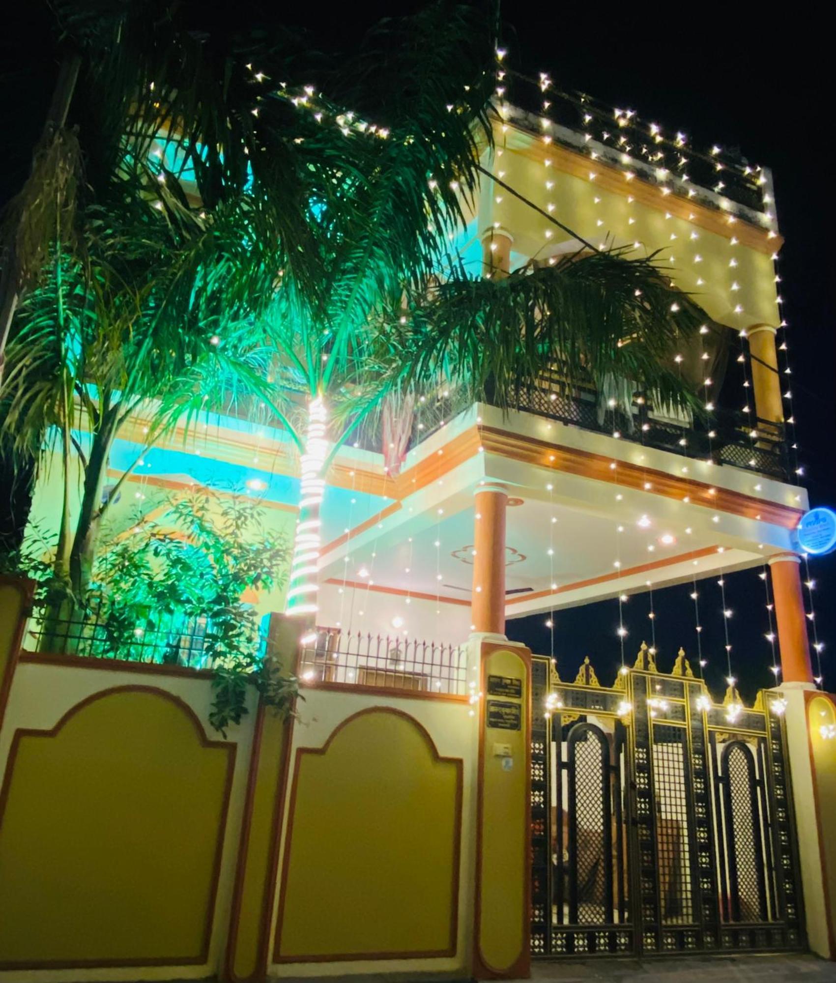Rudra_Homestay バラナシ エクステリア 写真